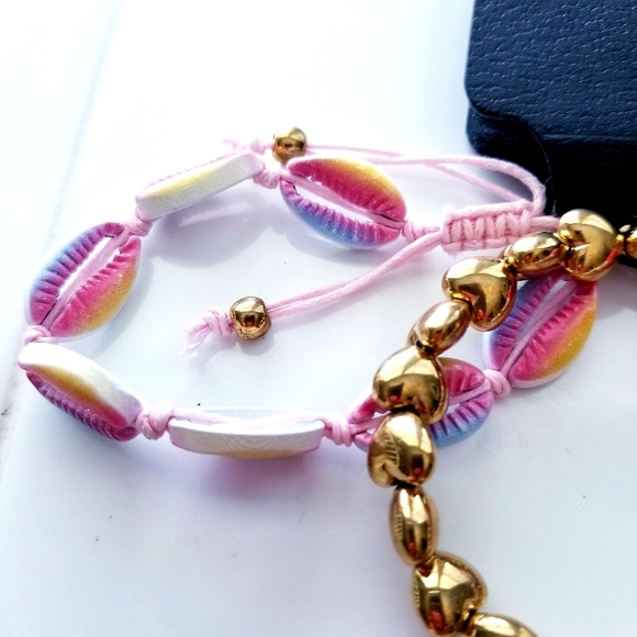 Steve Madden Set of 4 Frienship Bracelets New - Picture 4 of 7